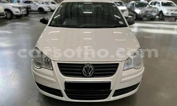 Buy Used Volkswagen Polo White Car in ButhaโButhe in Thaba-Tseka Buy Used Volkswagen Polo White Car in ButhaโButhe in Thaba-Tseka