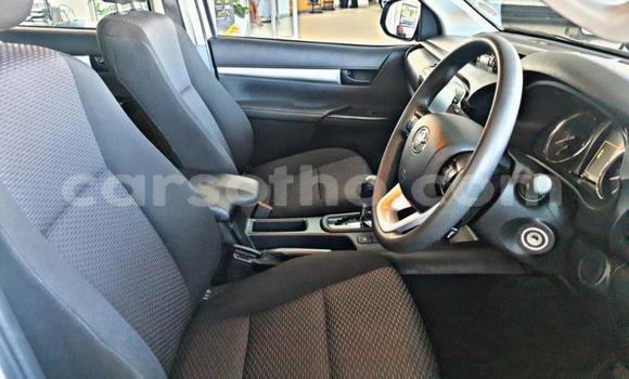 Buy Used Toyota Hilux White Car in Maseru in Maseru Buy Used Toyota Hilux White Car in Maseru in Maseru