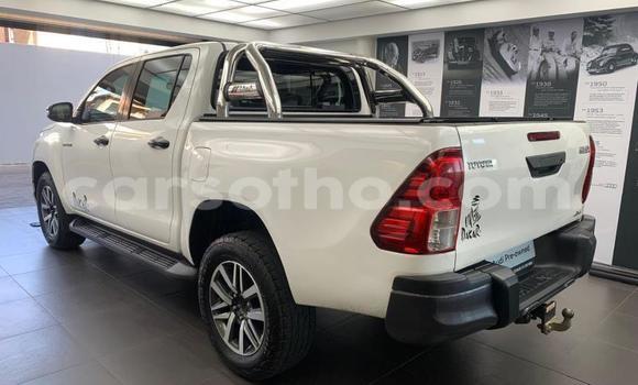 Buy Used Toyota Hilux White Car in Maseru in Maseru Buy Used Toyota Hilux White Car in Maseru in Maseru
