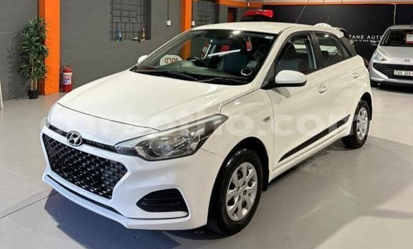 Buy Used Hyundai i20 White Car in Maseru in Maseru Buy Used Hyundai i20 White Car in Maseru in Maseru