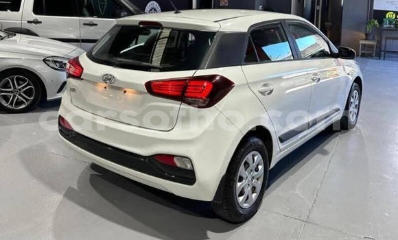 Buy Used Hyundai i20 White Car in Maseru in Maseru Buy Used Hyundai i20 White Car in Maseru in Maseru