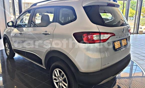 Buy Used Renault Twingo Silver Car in Maseru in Maseru Buy Used Renault Twingo Silver Car in Maseru in Maseru