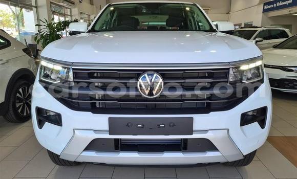 Sayi Na hannu Volkswagen Amarok White Mota in Maseru a Maseru