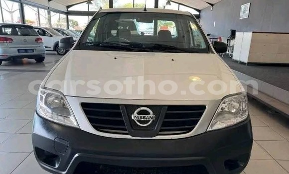 Buy Used Nissan NP 300 White Car in Maseru in Maseru Buy Used Nissan NP 300 White Car in Maseru in Maseru