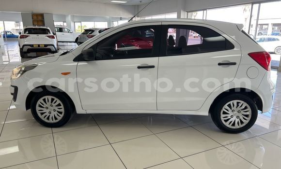 Sayi Na hannu Ford Fiesta White Mota in Maseru a Maseru Sayi Na hannu Ford Fiesta White Mota in Maseru a Maseru