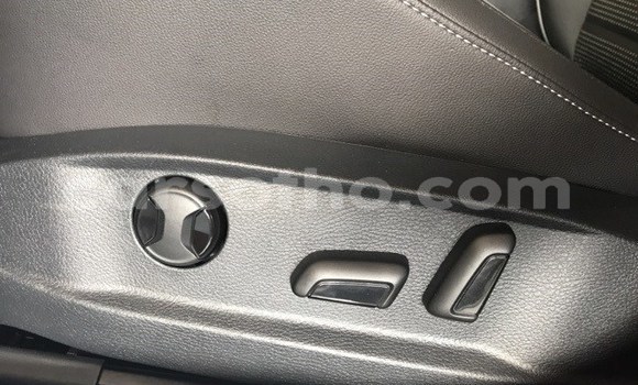 Sayi Na hannu Volkswagen Golf R Red Mota in Hlotse a Leribe Sayi Na hannu Volkswagen Golf R Red Mota in Hlotse a Leribe