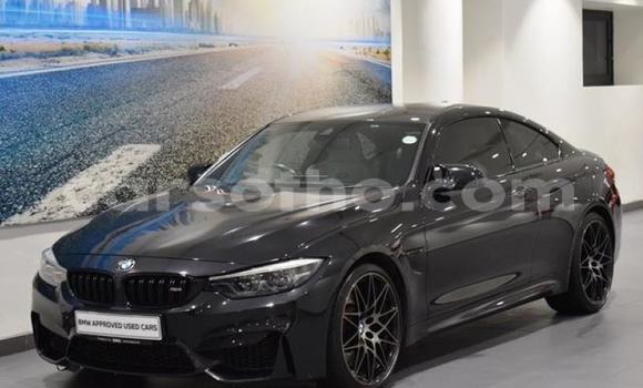 Sayi Na hannu BMW M4 Black Mota in Maseru a Maseru