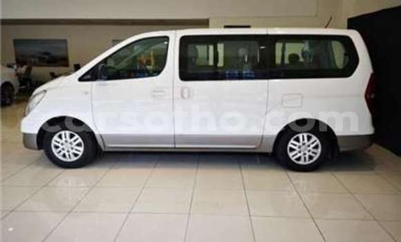 اشتري مستعمل Hyundai H1 White سيارة في Maseru في Maseru اشتري مستعمل Hyundai H1 White سيارة في Maseru في Maseru