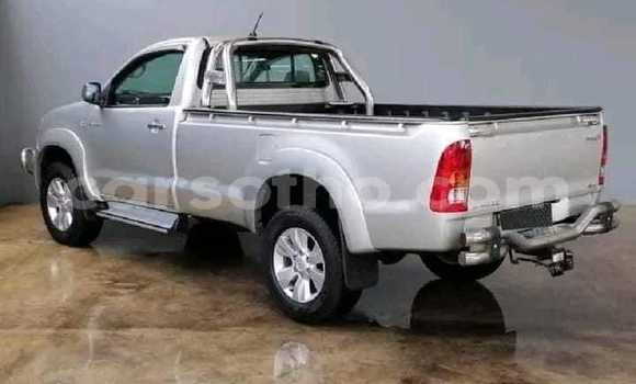 Buy Used Toyota Hilux Silver Car in Maseru in Maseru Buy Used Toyota Hilux Silver Car in Maseru in Maseru