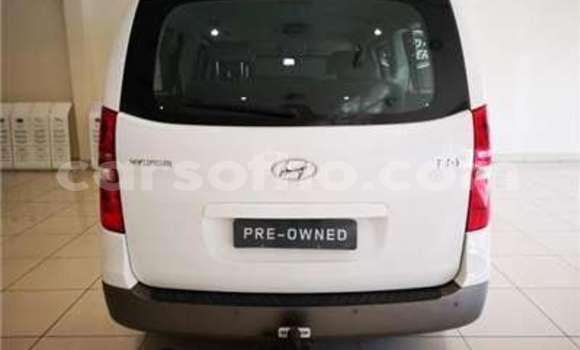 اشتري مستعمل Hyundai H1 White سيارة في Maseru في Maseru اشتري مستعمل Hyundai H1 White سيارة في Maseru في Maseru