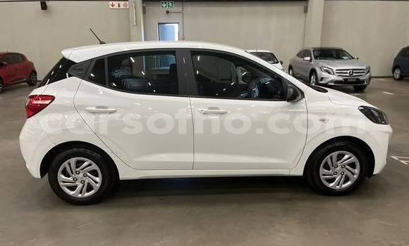 Buy Used Hyundai i10 White Car in Maputsoa in Leribe Buy Used Hyundai i10 White Car in Maputsoa in Leribe