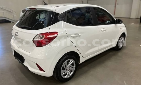 Buy Used Hyundai i10 White Car in Maputsoa in Leribe Buy Used Hyundai i10 White Car in Maputsoa in Leribe