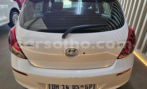 Buy Used Hyundai i20 White Car in Maseru in Maseru Buy Used Hyundai i20 White Car in Maseru in Maseru