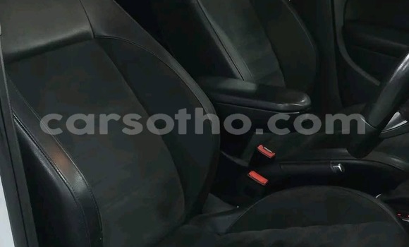 Buy Used Volkswagen Golf GTI White Car in Roma in Maseru Buy Used Volkswagen Golf GTI White Car in Roma in Maseru