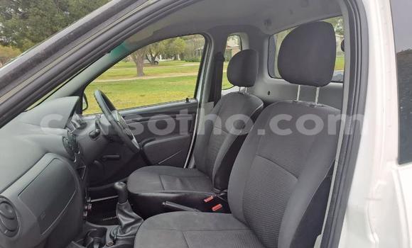 Buy Used Nissan NP 300 White Car in Maseru in Maseru Buy Used Nissan NP 300 White Car in Maseru in Maseru