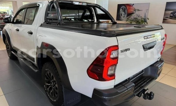 Buy Used Toyota Hilux White Car in Maseru in Maseru Buy Used Toyota Hilux White Car in Maseru in Maseru
