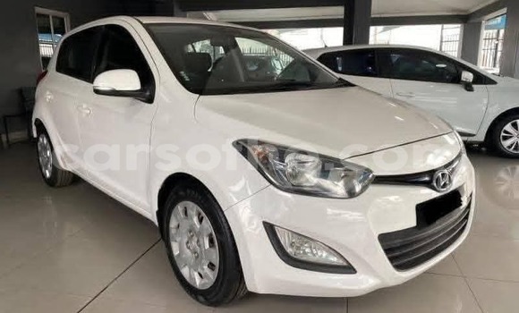 Buy Used Hyundai i20 White Car in Maseru in Maseru Buy Used Hyundai i20 White Car in Maseru in Maseru