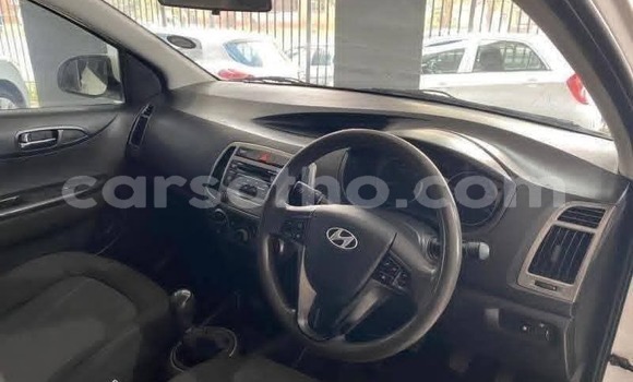 Buy Used Hyundai i20 White Car in Maseru in Maseru Buy Used Hyundai i20 White Car in Maseru in Maseru