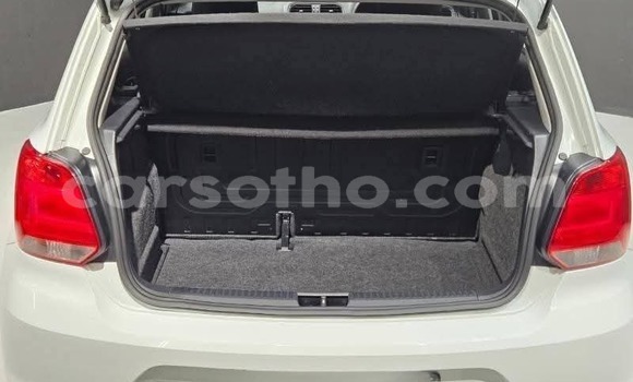 Buy Used Volkswagen Polo White Car in Maputsoa in Leribe Buy Used Volkswagen Polo White Car in Maputsoa in Leribe