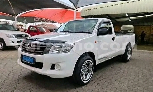 Acheter Occasion Voiture Toyota Hilux Blanc à Maseru, Maseru Acheter Occasion Voiture Toyota Hilux Blanc à Maseru, Maseru