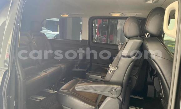 Buy Used Mercedes-Benz V-klasse Blue Car in Maseru in Maseru Buy Used Mercedes-Benz V-klasse Blue Car in Maseru in Maseru