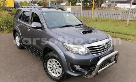 Acheter Occasion Voiture Toyota Fortuner Gris à Maseru, Maseru