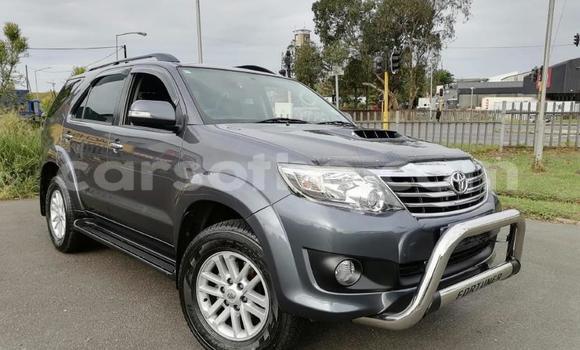 Buy Used Toyota Fortuner Silver Car in Maseru in Maseru Buy Used Toyota Fortuner Silver Car in Maseru in Maseru