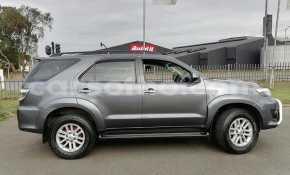 Buy Used Toyota Fortuner Silver Car in Maseru in Maseru Buy Used Toyota Fortuner Silver Car in Maseru in Maseru