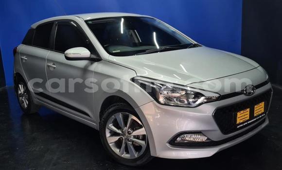 اشتري مستعمل Hyundai i20 Silver سيارة في Maseru في Maseru