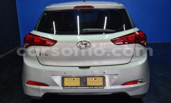 Buy Used Hyundai i20 Silver Car in Maseru in Maseru Buy Used Hyundai i20 Silver Car in Maseru in Maseru