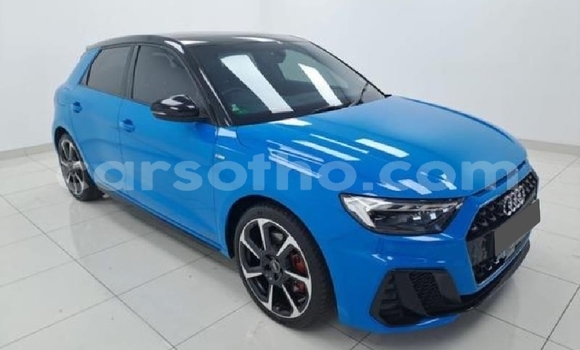 اشتري مستعمل Audi A1 Blue سيارة في Maseru في Maseru