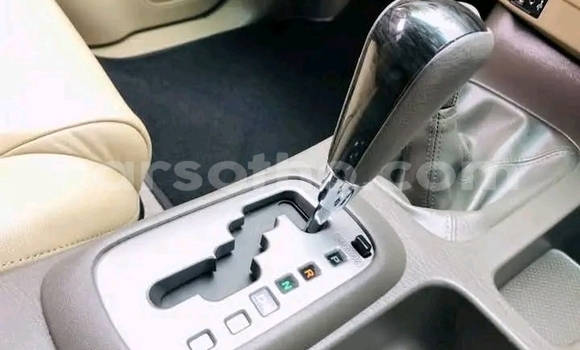 Buy Used Toyota Hilux Silver Car in Maseru in Maseru Buy Used Toyota Hilux Silver Car in Maseru in Maseru