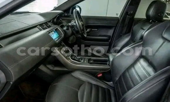 Acheter Occasion Voiture Land Rover Range Rover Evoque Blanc à Maseru, Maseru Acheter Occasion Voiture Land Rover Range Rover Evoque Blanc à Maseru, Maseru