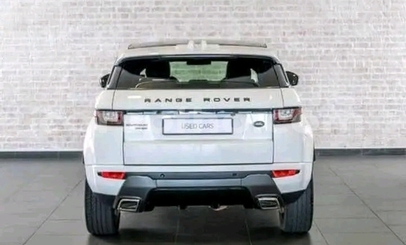 Acheter Occasion Voiture Land Rover Range Rover Evoque Blanc à Maseru, Maseru Acheter Occasion Voiture Land Rover Range Rover Evoque Blanc à Maseru, Maseru