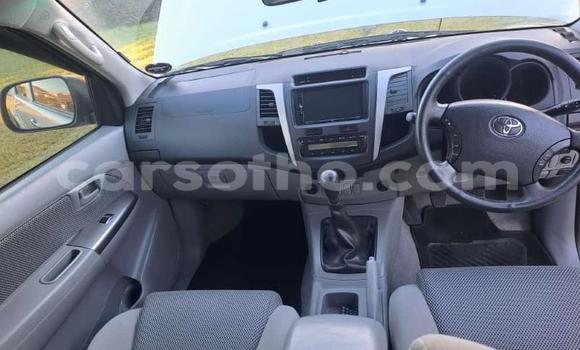 Buy Used Toyota Hilux Silver Car in Maseru in Maseru Buy Used Toyota Hilux Silver Car in Maseru in Maseru