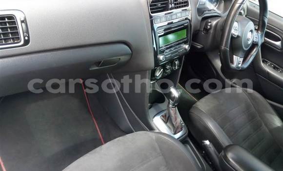 اشتري مستعمل Volkswagen Polo White سيارة في Thaba–Tseka في Mafeteng اشتري مستعمل Volkswagen Polo White سيارة في Thaba–Tseka في Mafeteng