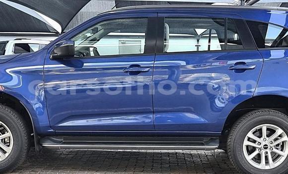 Buy Used Isuzu MU-X Blue Car in Maseru in Maseru Buy Used Isuzu MU-X Blue Car in Maseru in Maseru