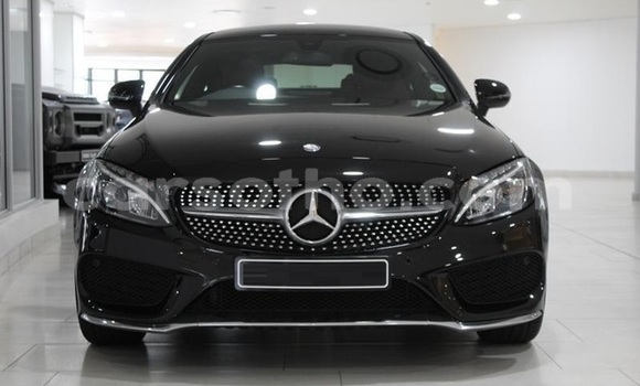 Sayi Na hannu Mercedes-Benz C–Class Black Mota in Maseru a Maseru Sayi Na hannu Mercedes-Benz C–Class Black Mota in Maseru a Maseru