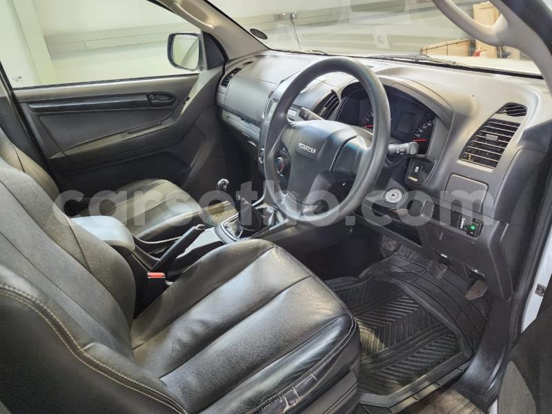 Big with watermark isuzu kb maseru maseru 30715