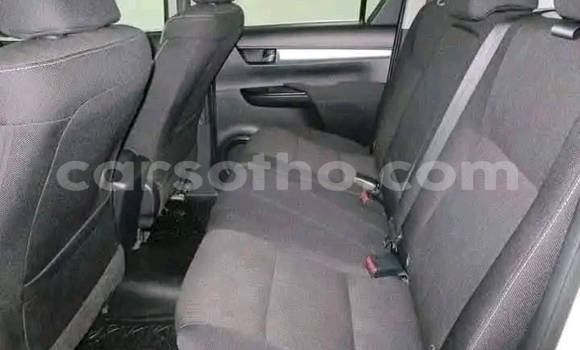 Acheter Occasion Voiture Toyota Hilux Blanc à Maseru, Maseru Acheter Occasion Voiture Toyota Hilux Blanc à Maseru, Maseru