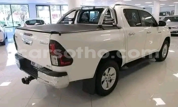 Acheter Occasion Voiture Toyota Hilux Blanc à Maseru, Maseru Acheter Occasion Voiture Toyota Hilux Blanc à Maseru, Maseru