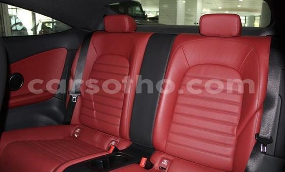 Sayi Na hannu Mercedes-Benz C–Class Black Mota in Maseru a Maseru Sayi Na hannu Mercedes-Benz C–Class Black Mota in Maseru a Maseru