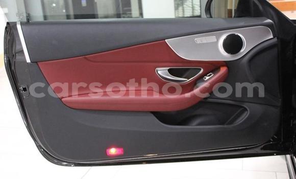 Sayi Na hannu Mercedes-Benz C–Class Black Mota in Maseru a Maseru Sayi Na hannu Mercedes-Benz C–Class Black Mota in Maseru a Maseru