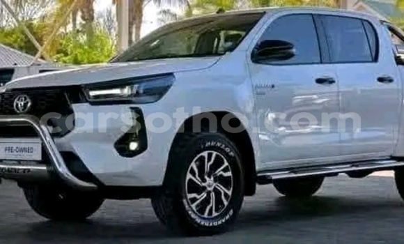 Buy Used Toyota Hilux White Car in Maseru in Maseru Buy Used Toyota Hilux White Car in Maseru in Maseru