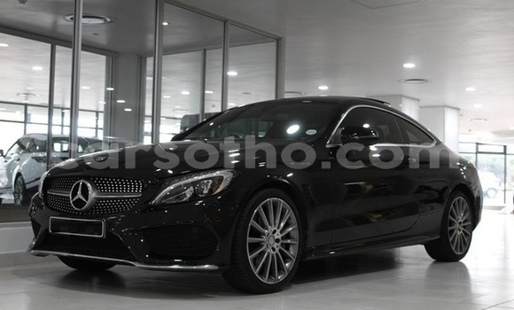 Sayi Na hannu Mercedes-Benz C–Class Black Mota in Maseru a Maseru Sayi Na hannu Mercedes-Benz C–Class Black Mota in Maseru a Maseru