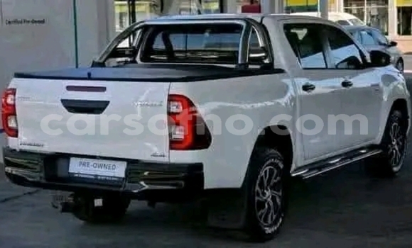 Buy Used Toyota Hilux White Car in Maseru in Maseru Buy Used Toyota Hilux White Car in Maseru in Maseru