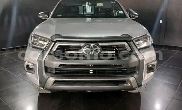 Buy Used Toyota Hilux Silver Car in Maseru in Maseru