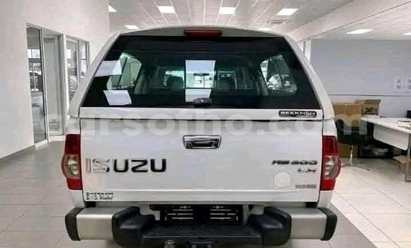 Buy Used Isuzu DโMAX White Car in Maseru in Maseru Buy Used Isuzu DโMAX White Car in Maseru in Maseru