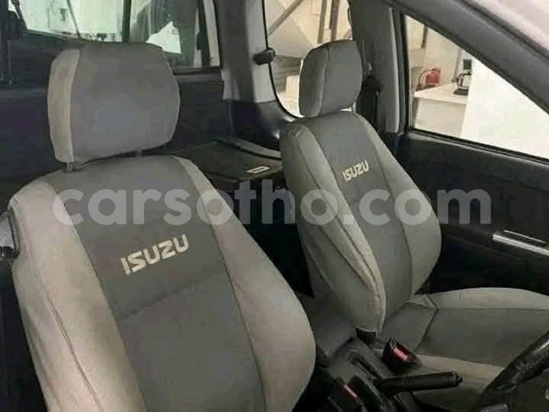 Big with watermark isuzu d max maseru maseru 30734