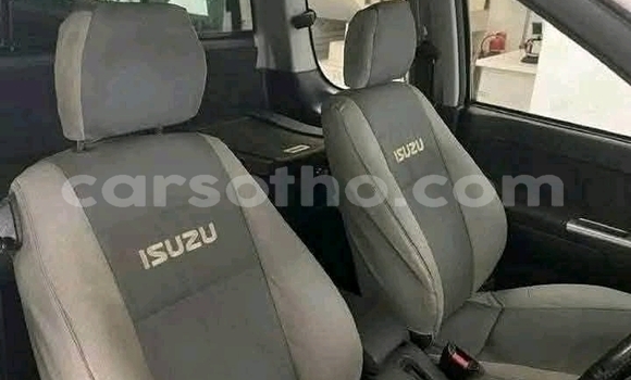Buy Used Isuzu DโMAX White Car in Maseru in Maseru Buy Used Isuzu DโMAX White Car in Maseru in Maseru